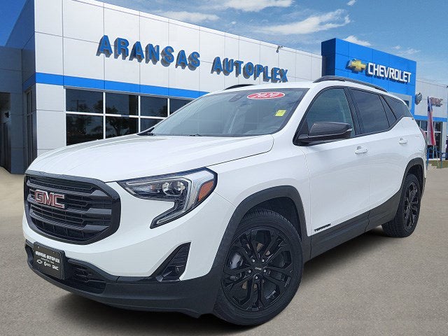 2020 GMC Terrain SLT in Summit White — front three-quarter view